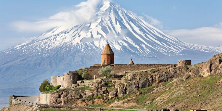Armenia announces visa-free travel for citizens and residents of UAE, Saudi, Qatar, Kuwait, Oman and Bahrain