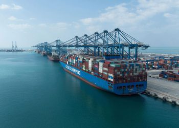 Omani ports record double-digit growth in ship traffic and container handling