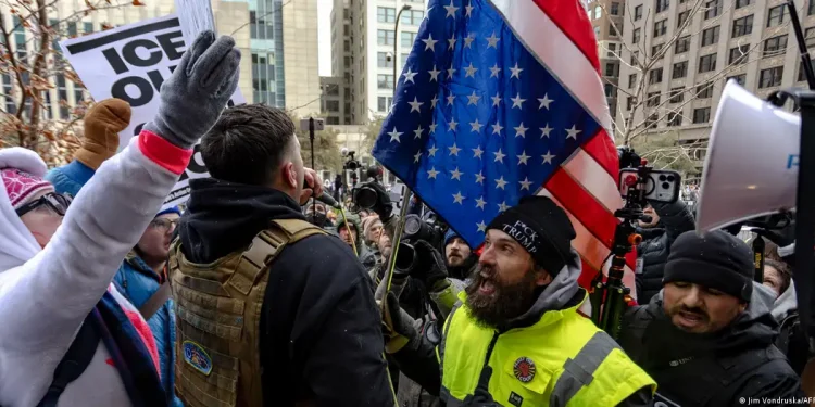 US: Anti-ICE protesters clash with far-right group in Minneapolis | Muscat Daily| Oman News |Business