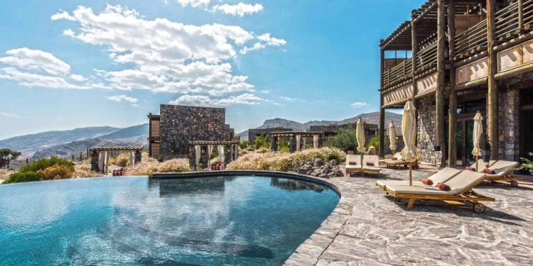 Oman hotel revenue hits $284m as visitor numbers up 8.6%