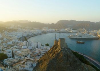 Over 31,000 expat workers booked in 15,000 labour inspections in Oman, ministry says – The Arabian Stories News