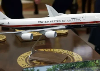 Air Force One jets to get Trump’s signature colour scheme | Muscat Daily| Oman News |Business