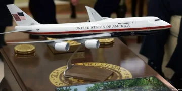Air Force One jets to get Trump’s signature colour scheme | Muscat Daily| Oman News |Business