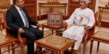 Minister of the Royal Office receives Yemeni Ambassador
