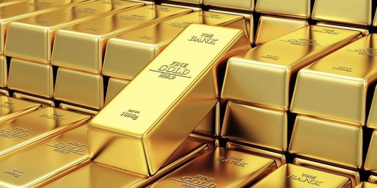 Gold eases, dollar wobbles ahead of US jobs, inflation test