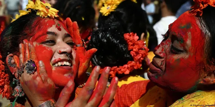 India: Millions revel in Holi colours | Muscat Daily| Oman News |Business