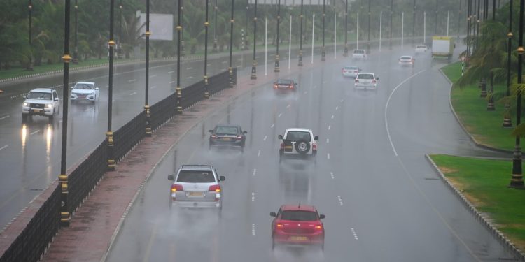 Latest weather alert for March 24, heavy rains, hail to lash Oman – The Arabian Stories News