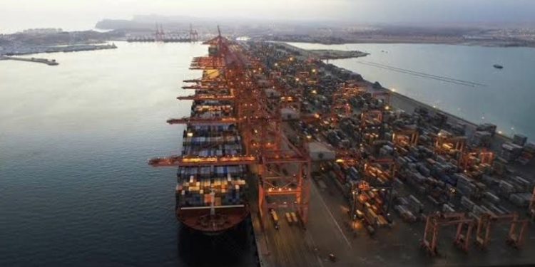 Oman says air quality within safe limits after fuel tank fire in Salalah – The Arabian Stories News