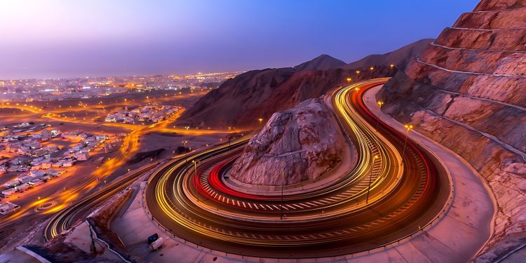 Royal Oman Police shuts Aqabat Al-Amerat road amid heavy rains – The Arabian Stories News